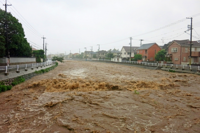 西日本豪雨災害の原因と被害状況まとめ！政府対応の遅れが叩かれる！