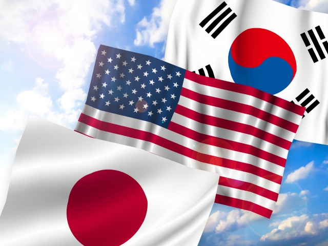 韓国のアメリカ人避難勧告とアメリカンスクール閉鎖の反応について！！